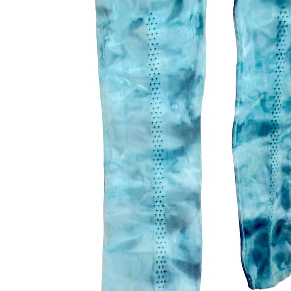 Free People! FP Movement Good Karma Tie Dye Leggings in Blue Peacock NWT! - Picture 9 of 11